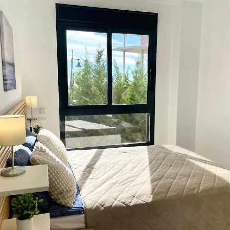 Apartament Luxury 3 Bedroom 300m From The