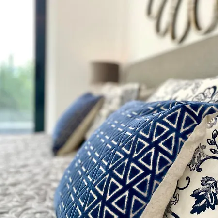 Luxury 3 Bedroom 300m From The Apartament